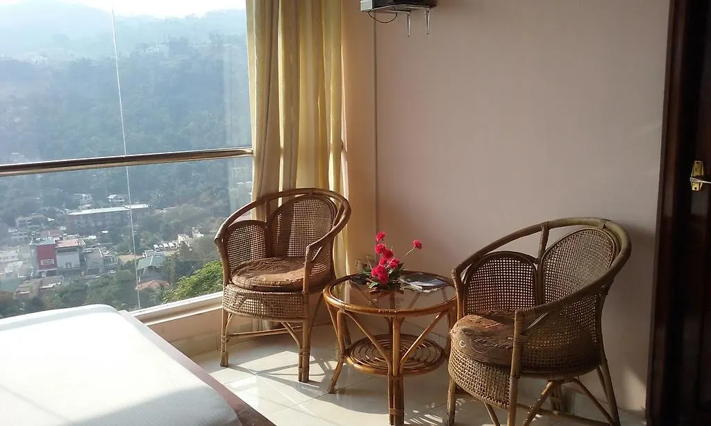 Kandy View Garden Hotel 2*,