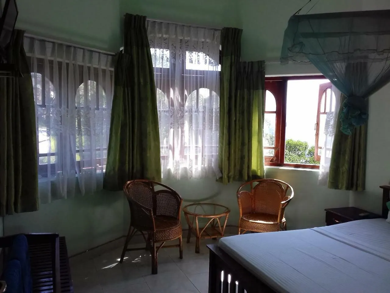 Kandy View Garden Hotel 2*,  Sri Lanka